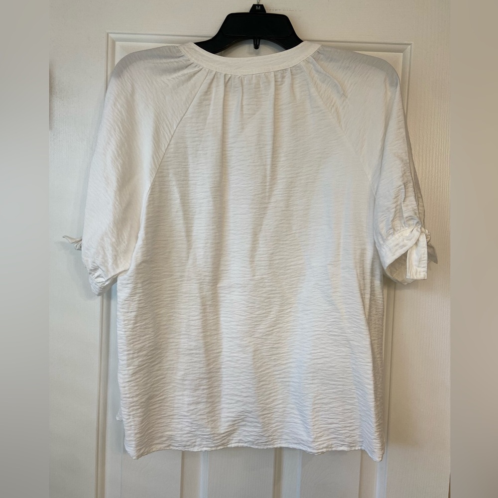 A Loves A White Crinkle Button Down Blouse - Picture 11 of 11